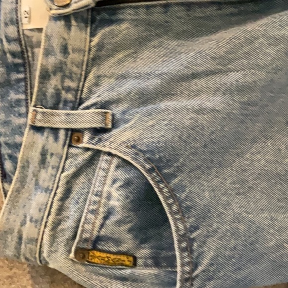 Authentic Vintage Armani Jeans Light Blue Relaxed Fit - Picture 7 of 11